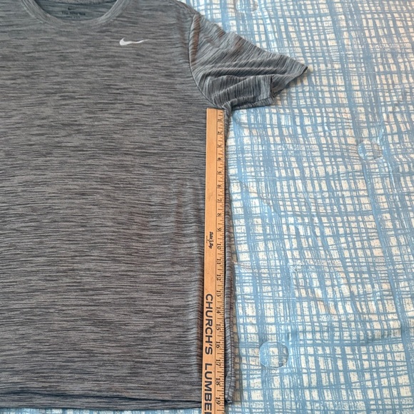 Nike Men's DryFit Heathered Gray Short Sleeve Tee | Size L - Picture 7 of 10